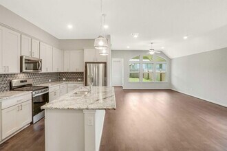 335 Spinnaker Loop in Niederwald, TX - Building Photo - Building Photo