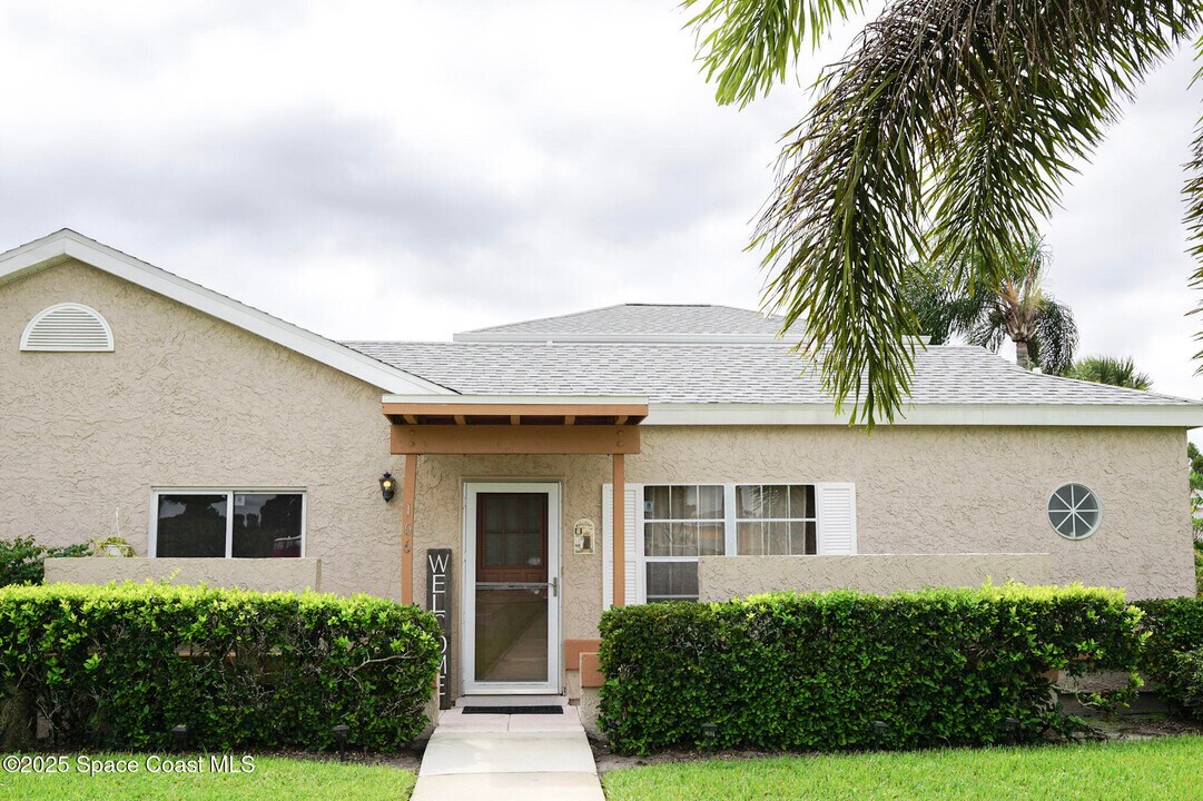 1465 Malibu Cir NE in Palm Bay, FL - Building Photo