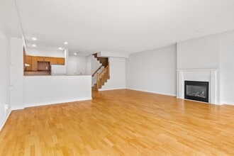 Clarendon Lanes in Ottawa, ON - Building Photo - Building Photo