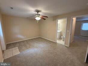 202 Bell Tower Ct in Stafford, VA - Building Photo - Building Photo