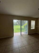 8345 Kelsall Dr in Orlando, FL - Foto de edificio - Building Photo