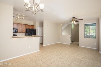 240 W Juniper Ave in Gilbert, AZ - Building Photo - Building Photo