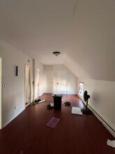 68 W 24th St, Unit 4 in Bayonne, NJ - Building Photo - Building Photo