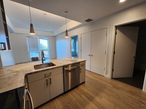 55 Brighton Ave, Unit 2 in Boston, MA - Foto de edificio - Building Photo