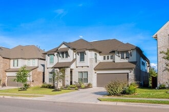 312 Palatino Bend in Liberty Hill, TX - Building Photo - Building Photo