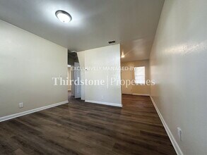 5502 Plymouth St in Jacksonville, FL - Foto de edificio - Building Photo