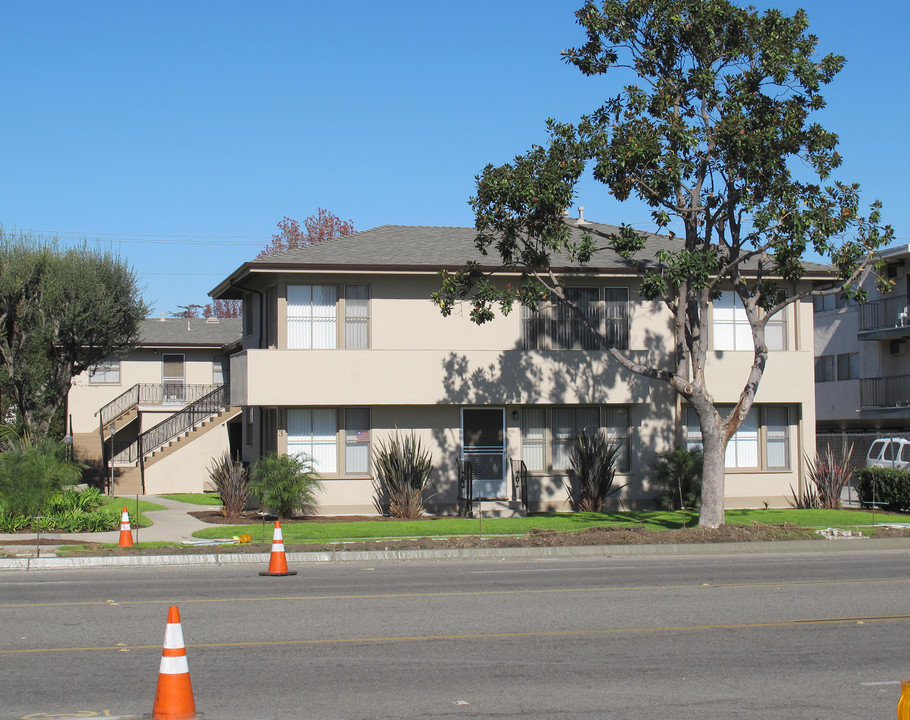 1173 E Carson St in Long Beach, CA - Foto de edificio