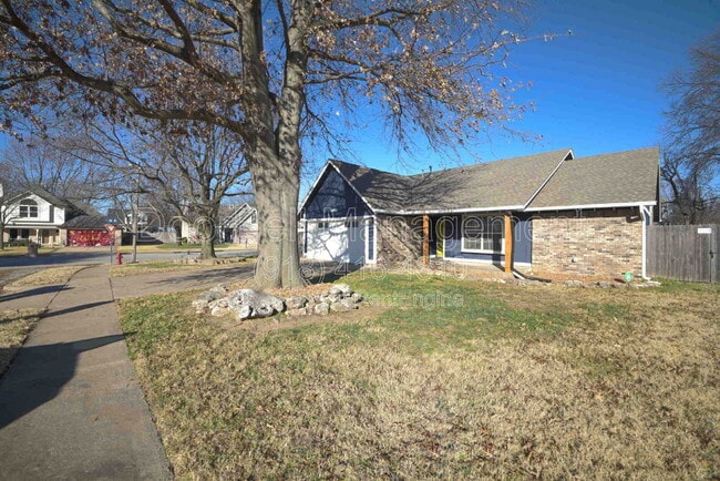 1312 W South Park St in Broken Arrow, OK - Building Photo - Building Photo