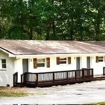 201 Wotring St in Rossville, GA - Building Photo