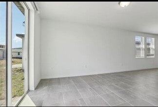 3872 Giorgio Dr in Winter Haven, FL - Building Photo - Building Photo