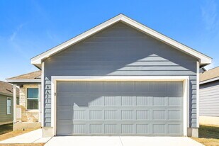 6631 Morgan Cp in San Antonio, TX - Building Photo