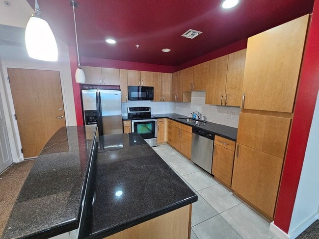 300 S Australian Ave in West Palm Beach, FL - Building Photo - Building Photo