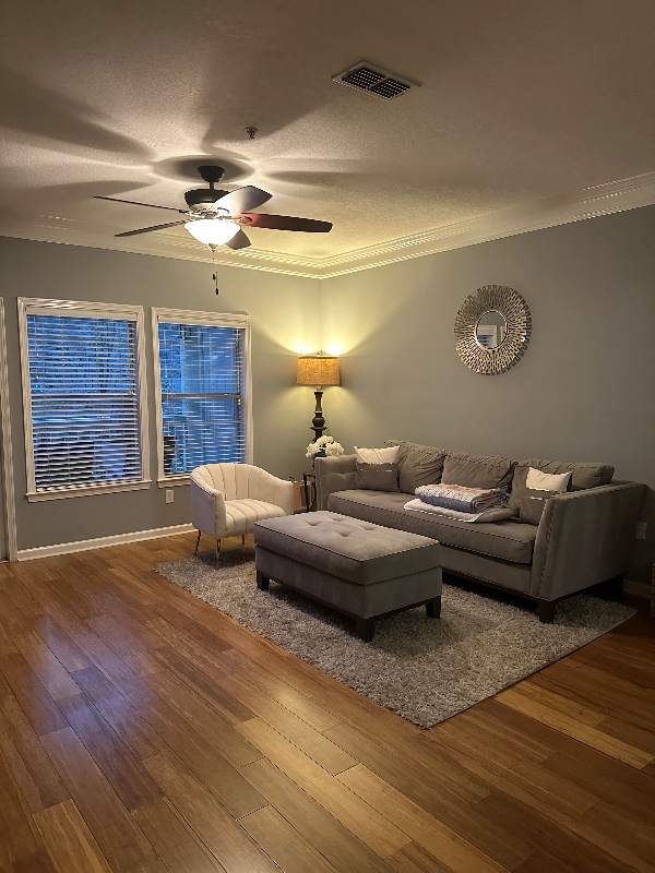 property at 2004 Westchester Ridge NE