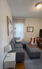 150 5th St, Unit 2 in Cambridge, MA - Foto de edificio - Building Photo