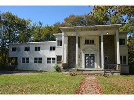 306 Highland Rd in Ithaca, NY - Building Photo