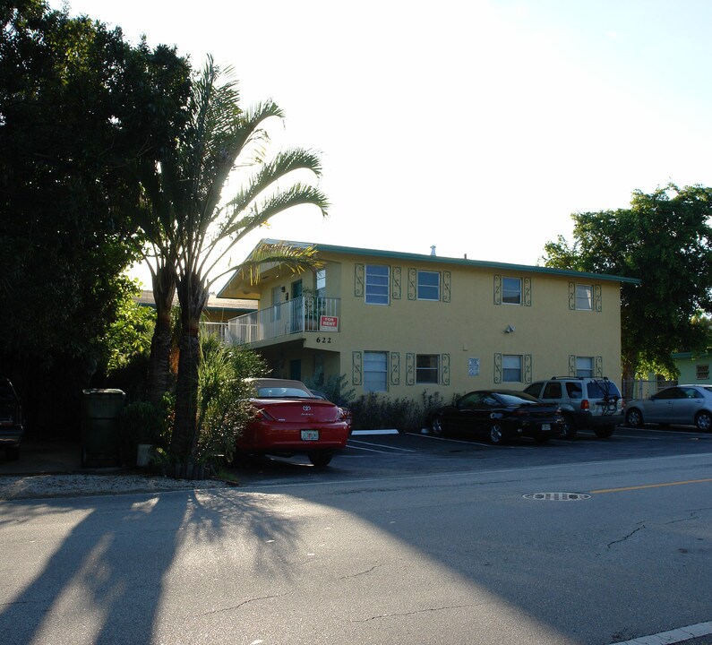 622 NE 14th Ave in Fort Lauderdale, FL - Building Photo