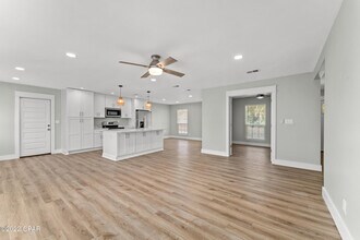 409 W Sonata Cir in Panama City Beach, FL - Building Photo - Building Photo