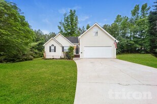 538 Grove Pointe Ct in Locust Grove, GA - Building Photo