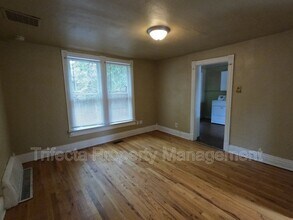 336 Edwards St in Fort Collins, CO - Building Photo - Building Photo