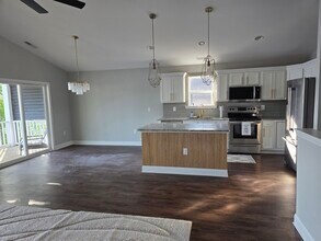 1048 Meadowoods Dr in Murrells Inlet, SC - Building Photo - Building Photo