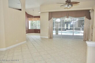 915 Starling Way in Rockledge, FL - Building Photo - Building Photo