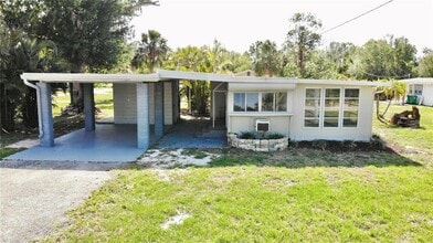 162 Sapodilla St in Port Charlotte, FL - Building Photo - Building Photo