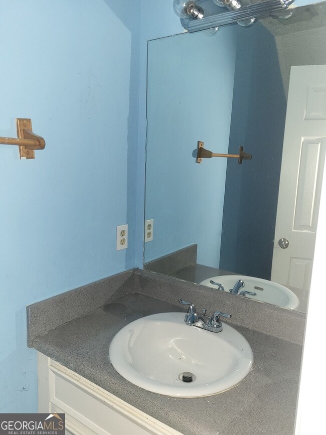 6330 Holcomb Way in Norcross, GA - Building Photo - Building Photo