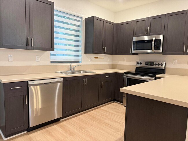 1513 SW 28th St in Fort Lauderdale, FL - Foto de edificio - Building Photo