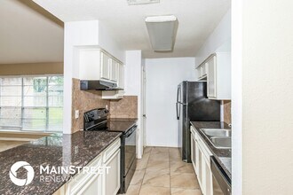 1215 New Tree Ln in Missouri City, TX - Foto de edificio - Building Photo