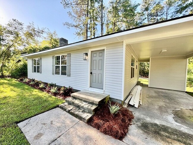 413 Canna Dr in Valdosta, GA - Building Photo - Building Photo