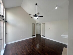 3147 Royal Gable Dr in Dallas, TX - Building Photo - Building Photo