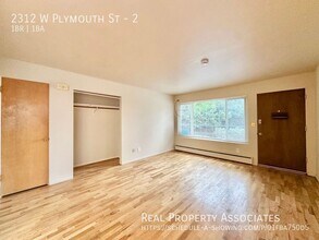 2312 W Plymouth St in Seattle, WA - Building Photo - Building Photo