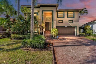 16226 Opal Creek Dr in Weston, FL - Building Photo - Building Photo
