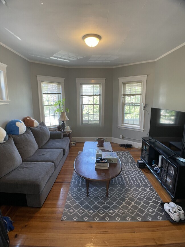 835 Fellsway in Medford, MA - Building Photo - Building Photo