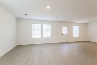 325 Woodland Hills Dr, Unit 2-315 in Conroe, TX - Building Photo - Building Photo