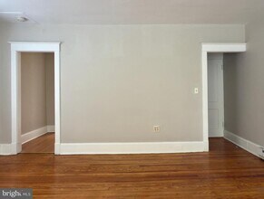 2108 Walnut St in Harrisburg, PA - Building Photo - Building Photo