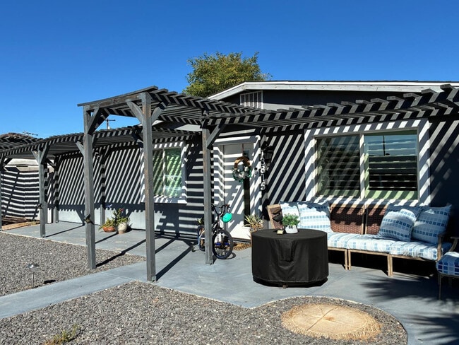 13815 North 11th St in Phoenix, AZ - Building Photo - Building Photo