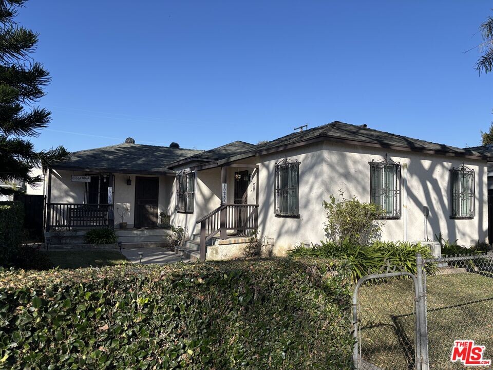 10755 Jefferson Blvd in Culver City, CA - Building Photo