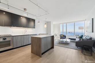 201 Folsom St in San Francisco, CA - Building Photo - Building Photo