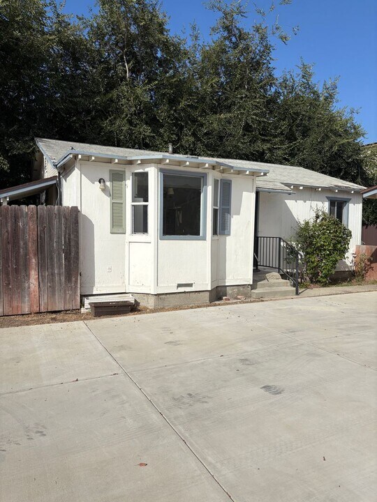 11071 Aster St in Ventura, CA - Building Photo