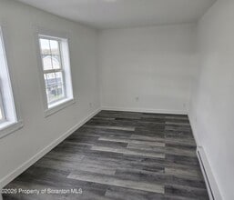 1136 Luzerne St in Scranton, PA - Building Photo - Building Photo