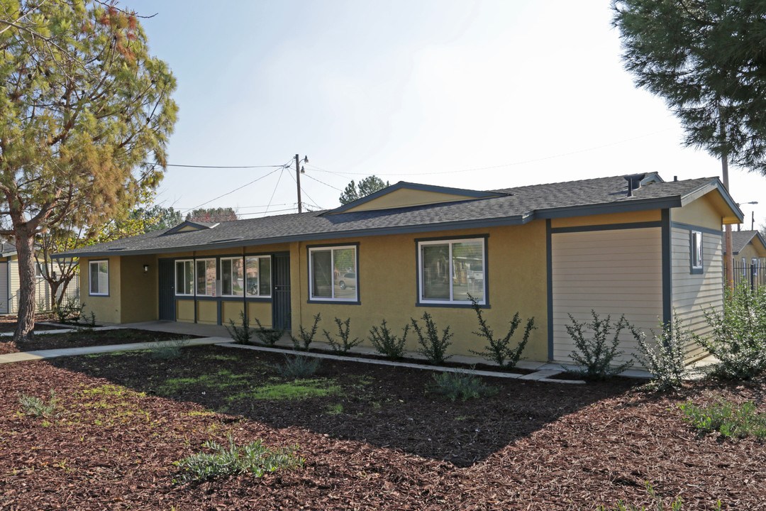 Kuffel Terrace in Orange Cove, CA - Building Photo