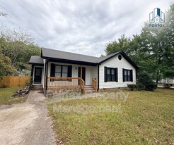 400 Kelley Meadows Dr in Knightdale, NC - Building Photo