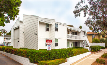 CityWalk in Santa Barbara, CA - Foto de edificio - Building Photo