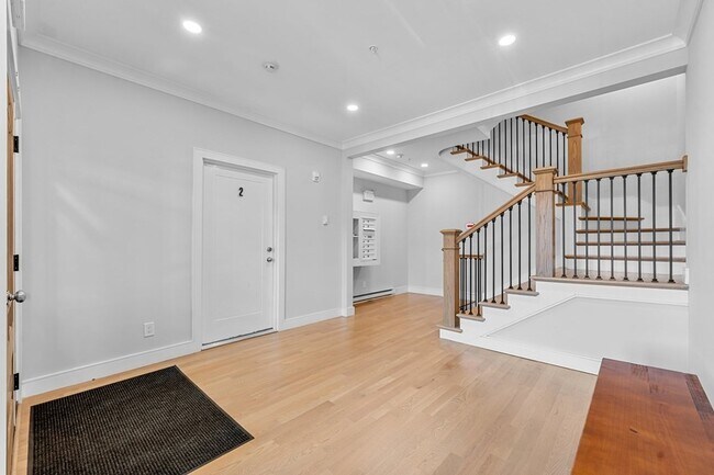 property at 533 Newbury St