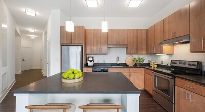 10 Fawcett St, Unit 569 in Cambridge, MA - Building Photo - Building Photo