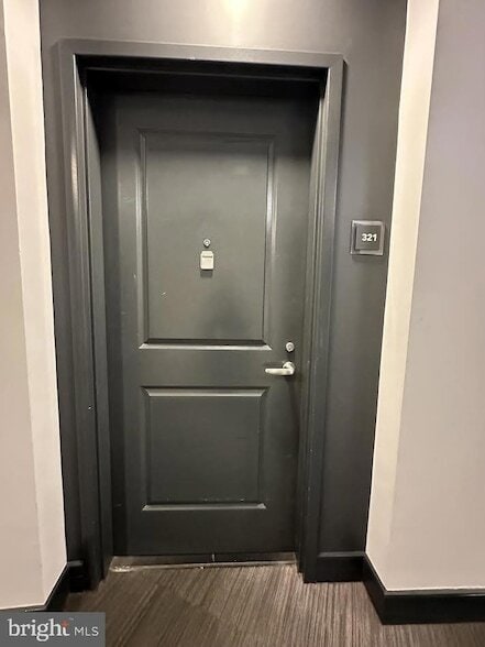 4101 Albemarle St NW, Unit 321 in Washington, DC - Foto de edificio - Building Photo