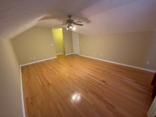 521 Spring Hill Dr in Smyrna, TN - Building Photo - Building Photo