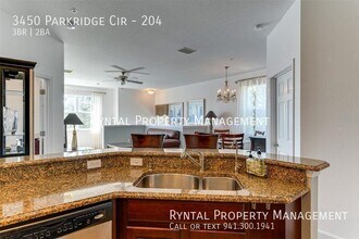 3450 Parkridge Cir in Sarasota, FL - Building Photo - Building Photo