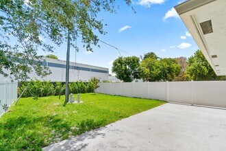 4500 NW 2nd Ave in Boca Raton, FL - Building Photo - Building Photo